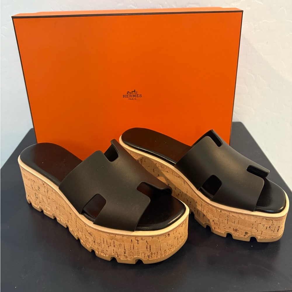 Hermes Black Eze Sandals Shoes size 37